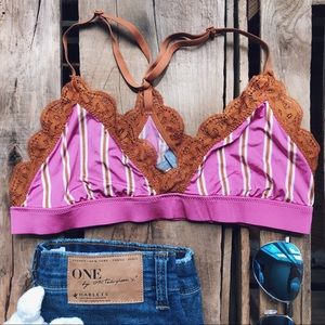 Sexy pink bralette from Aerie